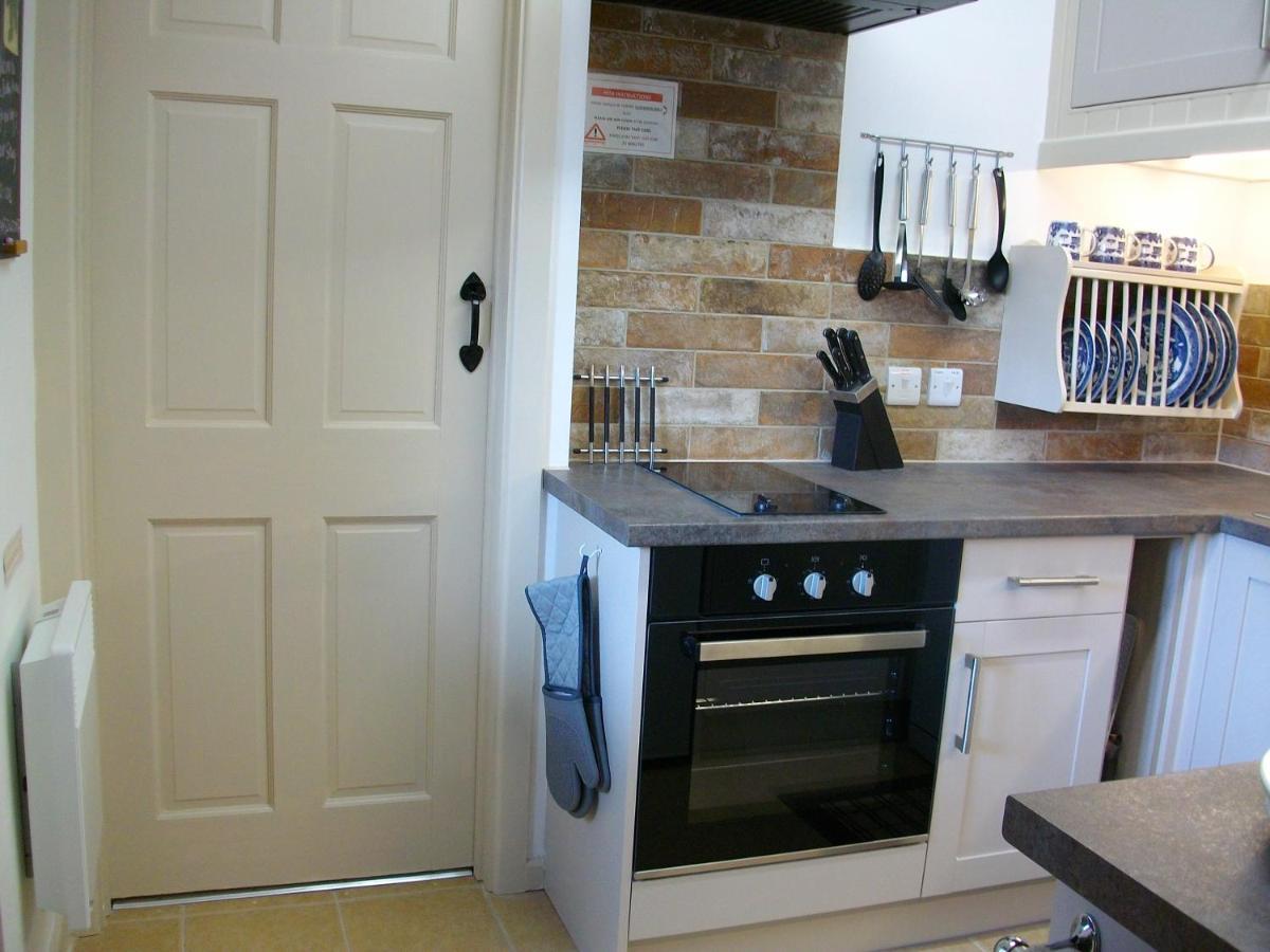 The Barton Annexe Villa Somerton  Bagian luar foto