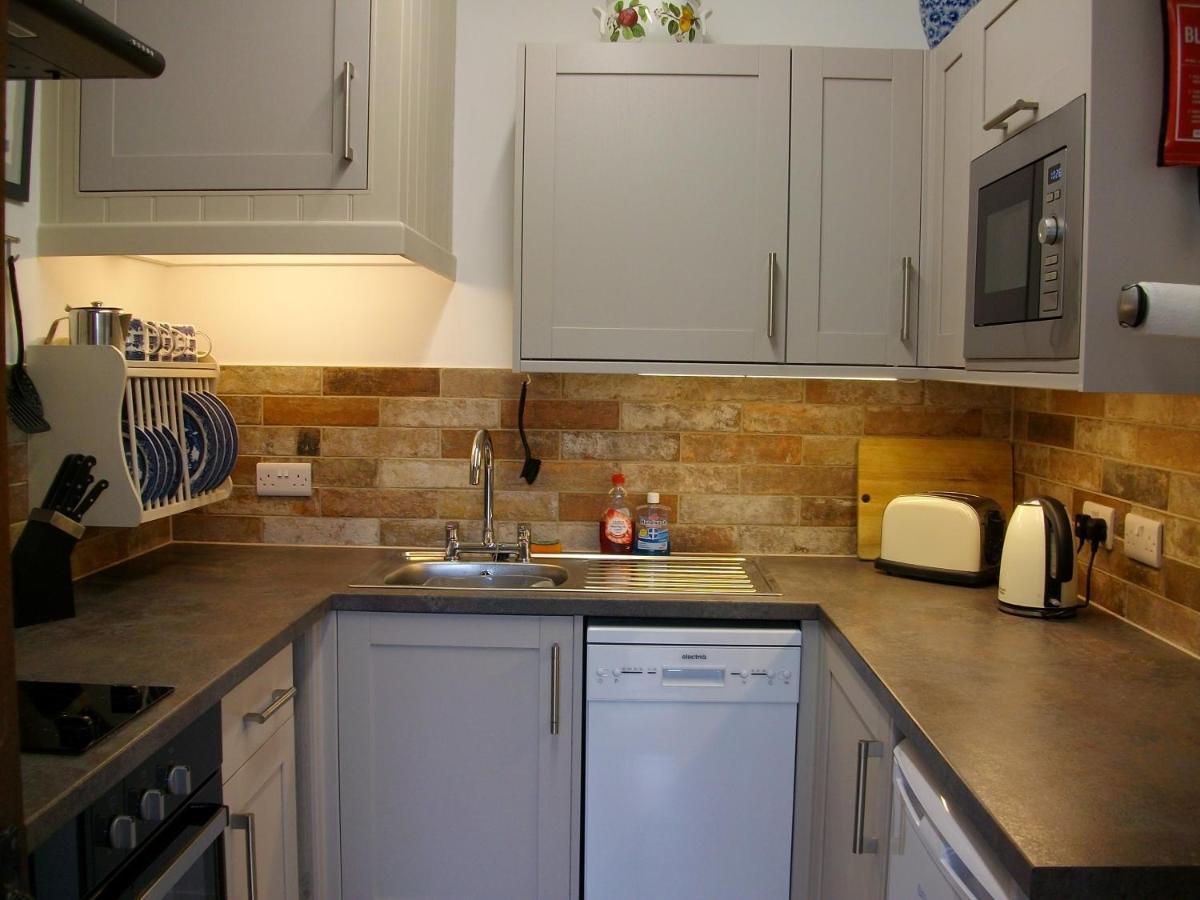 The Barton Annexe Villa Somerton  Bagian luar foto