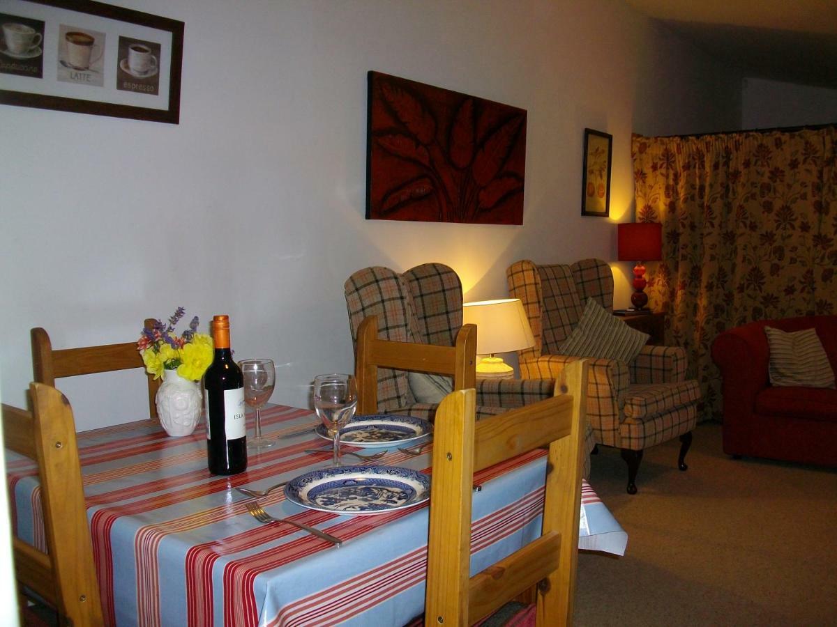 The Barton Annexe Villa Somerton  Bagian luar foto